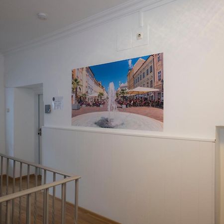 Cityhotel Am Domplatz Self-Checkin クラーゲンフルト エクステリア 写真