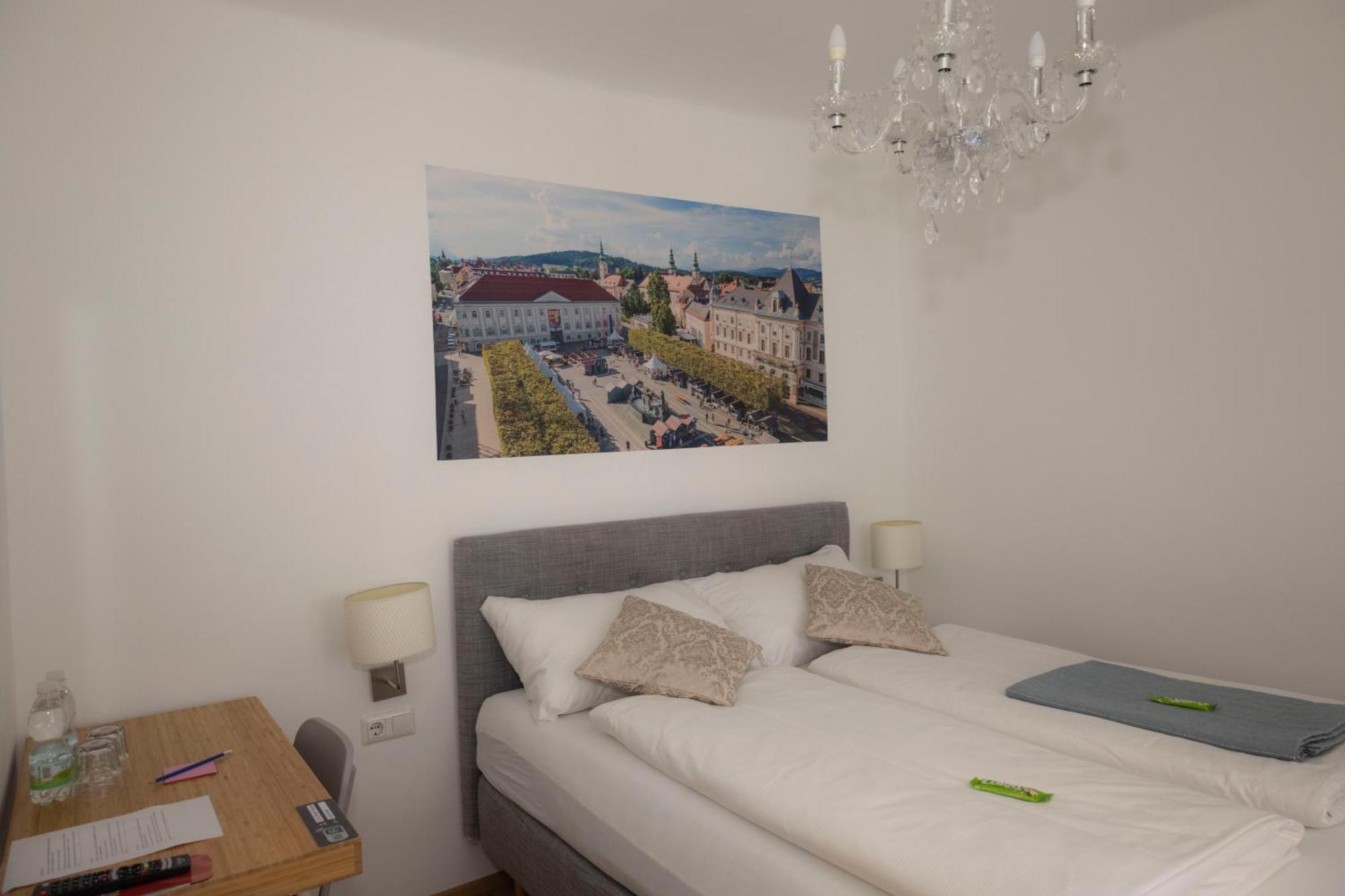 Cityhotel Am Domplatz Self-Checkin クラーゲンフルト エクステリア 写真