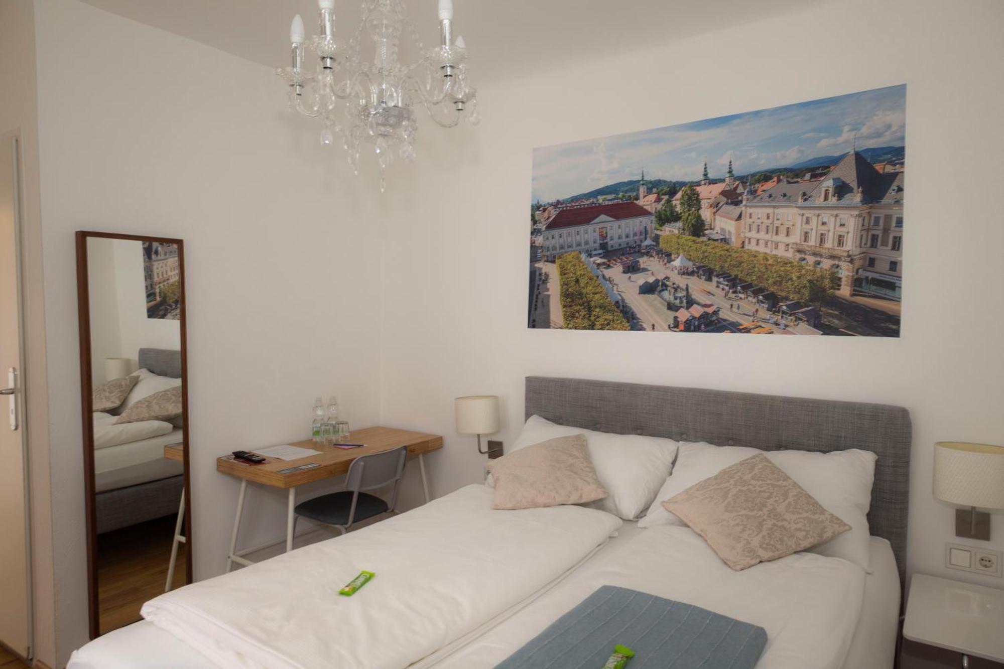 Cityhotel Am Domplatz Self-Checkin クラーゲンフルト エクステリア 写真
